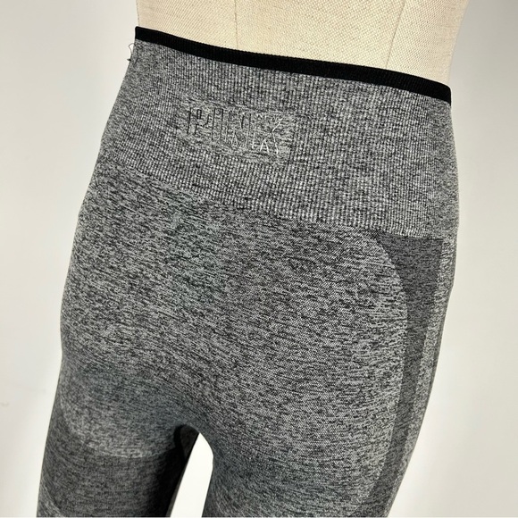 PINK seamless Gray High-Waisted Leggings S - Picture 3 of 9